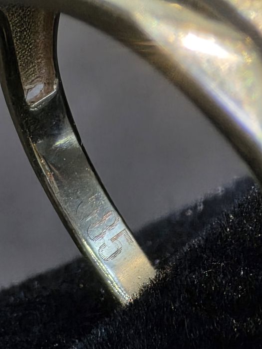 Золото 585  Серьги  Масса: 2.7