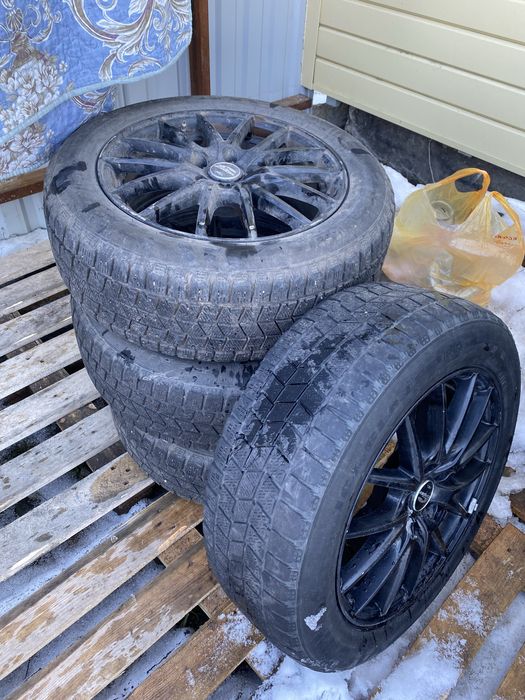 Продам диски с резиной R17