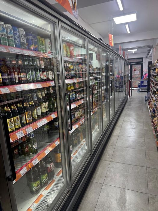 Vand echipamente magazin alimentar