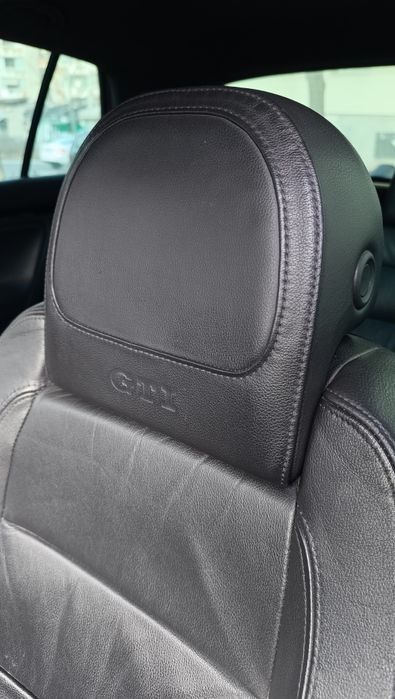 • Продавам сив платен салон с чекмеджета за голф 5 и кожен GTI salon