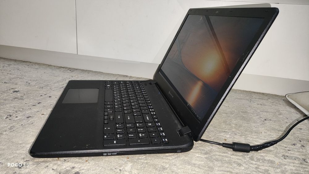 Ноутбук Packard bell продам