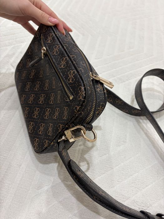 Като нови дамски чанти през рамо Guess, Calvin Klein