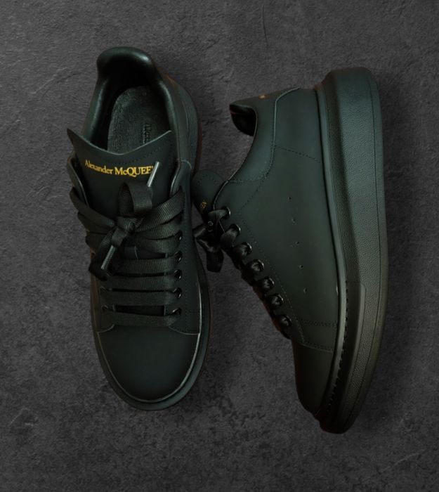 Alexander Mcqueen