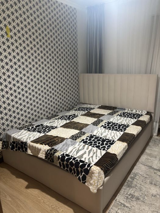 Кровать двухспальная