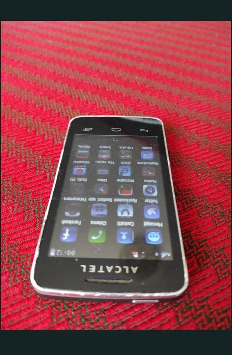 Telefon cu touchscreen în  stare buna de funcționare. 
Model căutat datorita platformei sale de securitate.