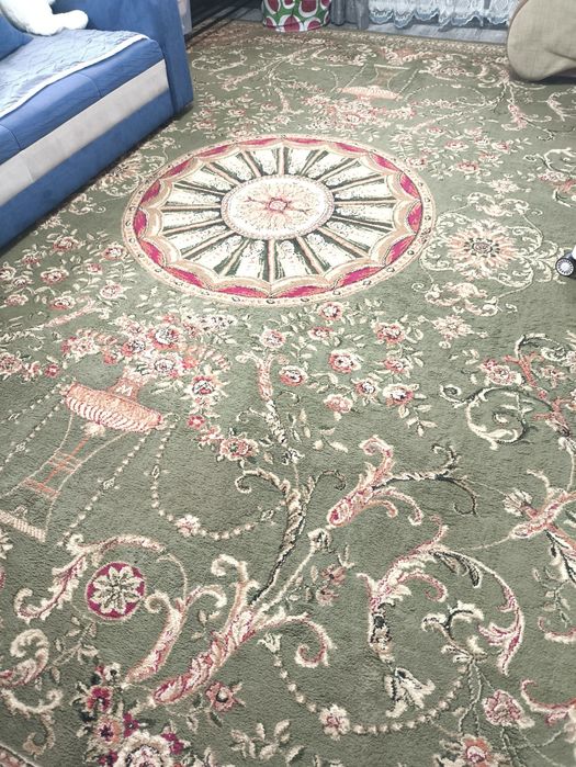 Продам ковер 30000