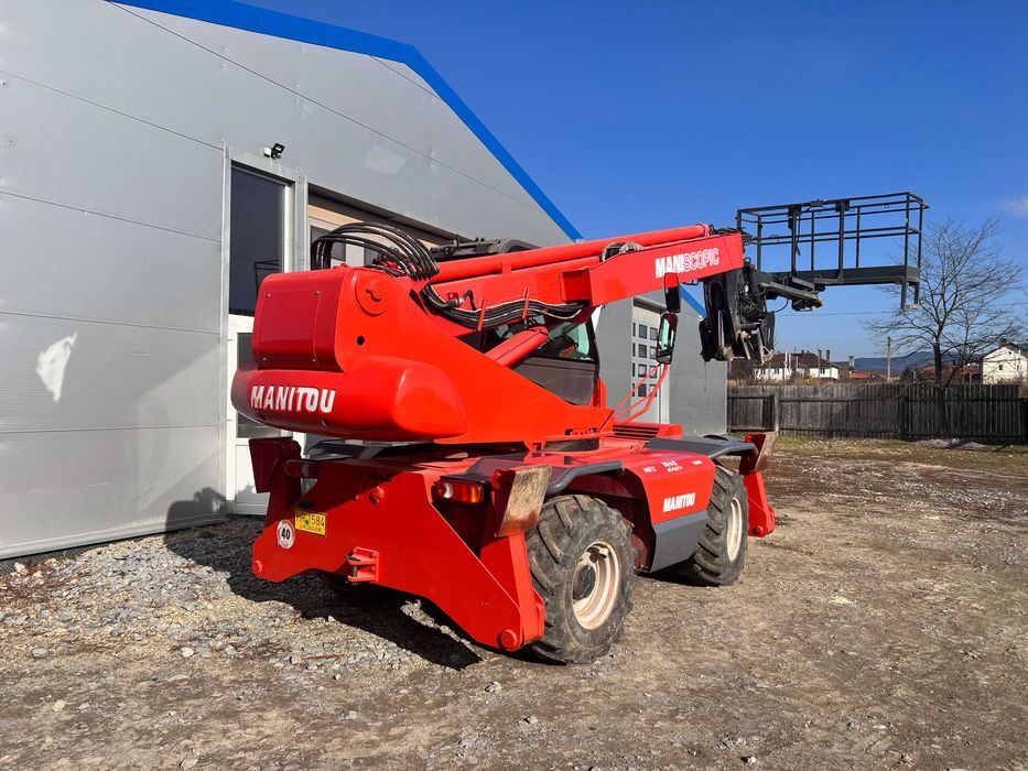 Incarcator frontal telescopic rotativ Manitou MRT1640 cu atasamente