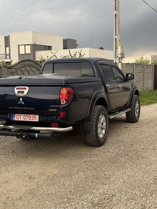 Mitsubishi  l200