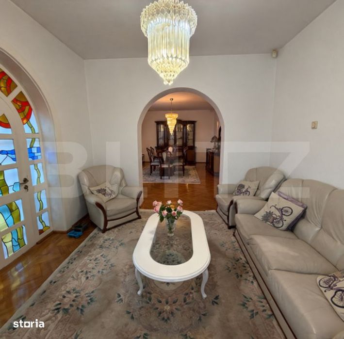 Casa premium, ultracentrala  cu piscina si 1249 mp teren.