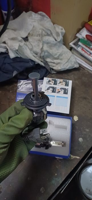 Продам LED лампы H4
