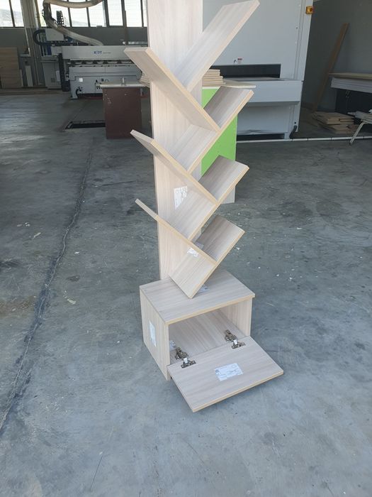 Kitob javon juda qulay