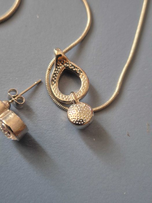 Ocazie ! Set bijuterii Yves Rocher  cu cristale Swarovski Elements