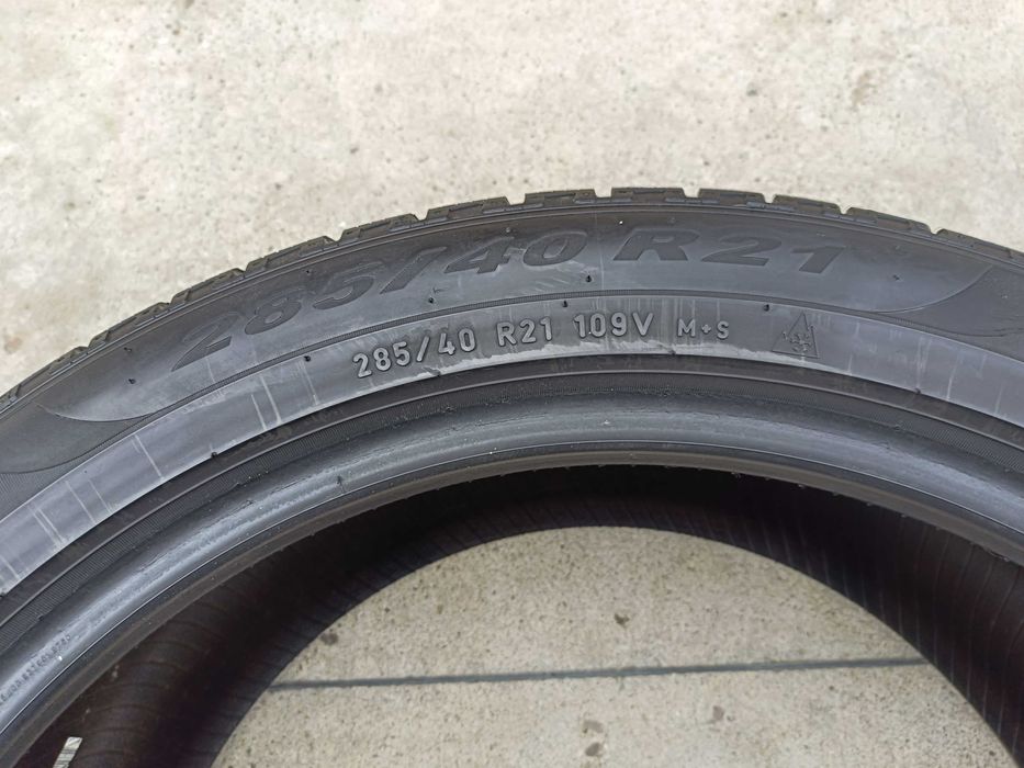 Doua anvelope de iarna 285 40 21 pirelli scorpion winter profil 6,5 mm