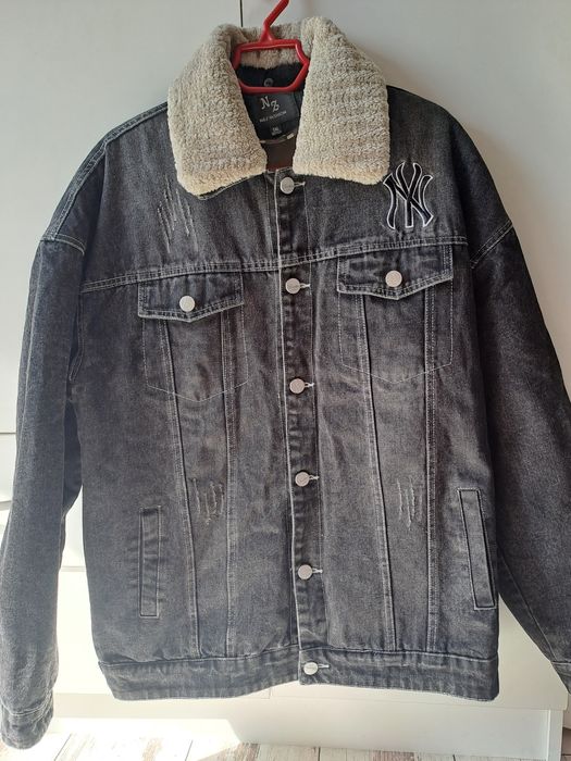 Продам джинсовый куртку