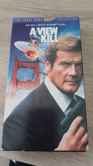 Caseta VHS  A View To A Kill cu James Bond