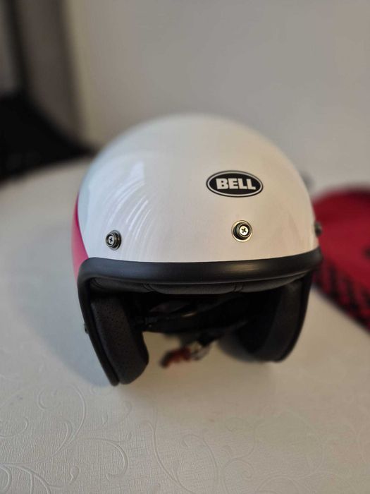 Casca Scuter Model BELL (model deosebit) special pentru fete