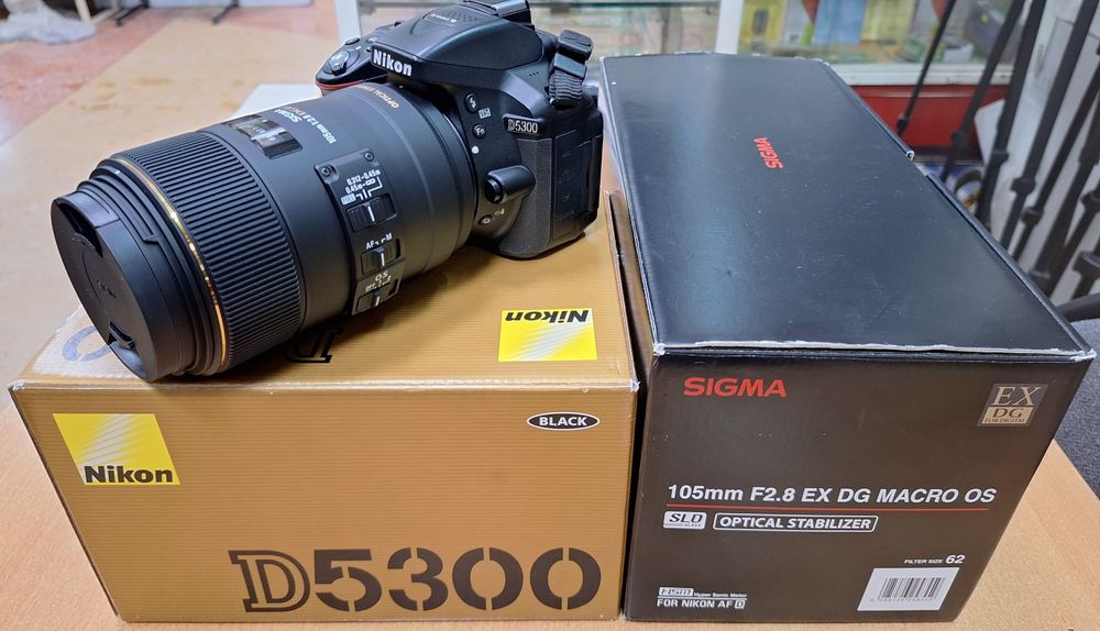 Nikon D3200 kit 18-140mm VR(24.1пикс, состояние нового, комплект,)