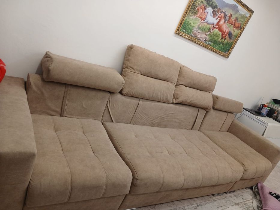 Продается диван в хорошем состоянии