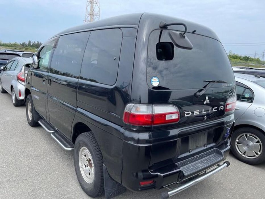 Митсубиси делика