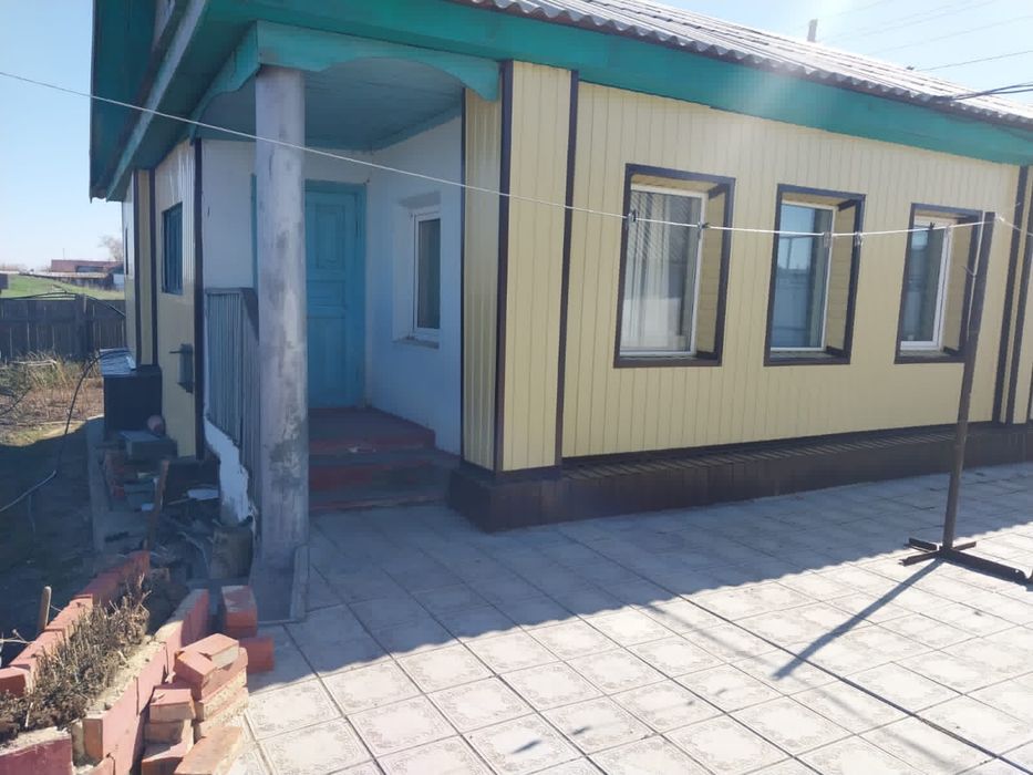 Продам дом в п. Константиновка