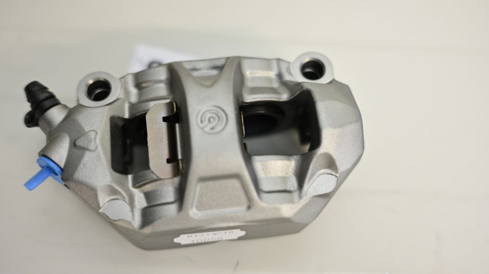 Brembo M50 etrier Caliper Monobloc Radial 100mm dreapta BMW KTM Ducati