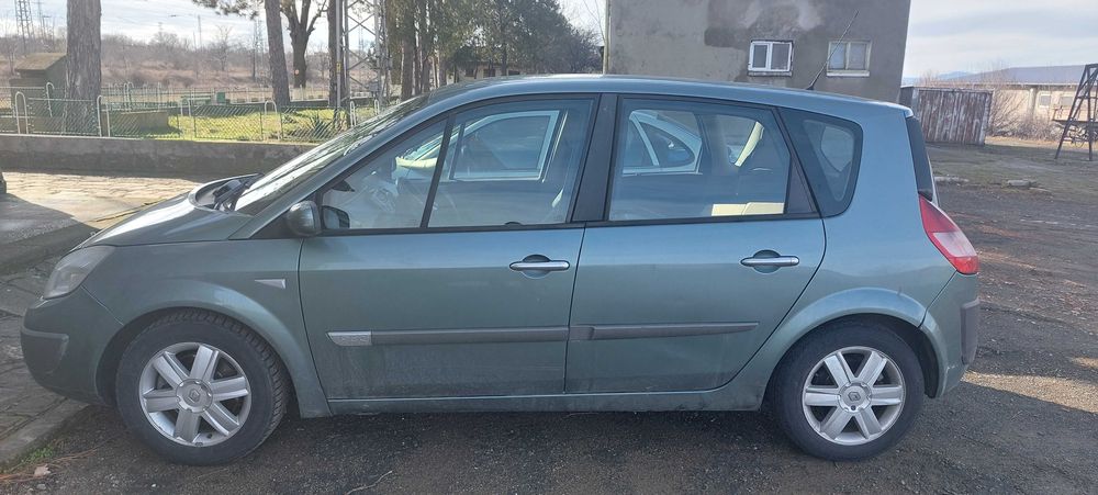 Продавам Рено Меган Сценик 2фаза