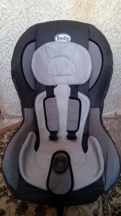 Автомобильное детское кресло