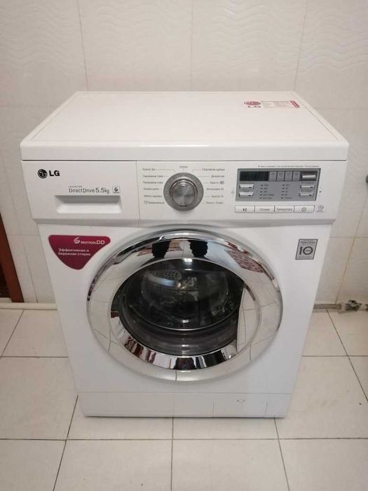 стиральная машина автомат LG на 5,5 кг.