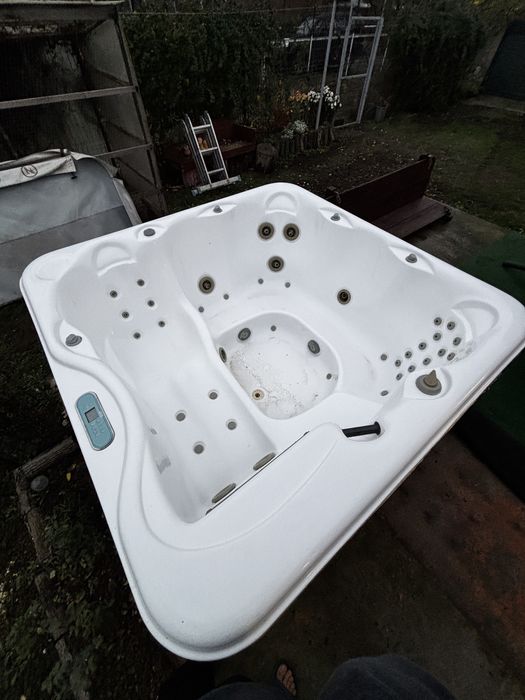 Jacuzzi 5 persoane