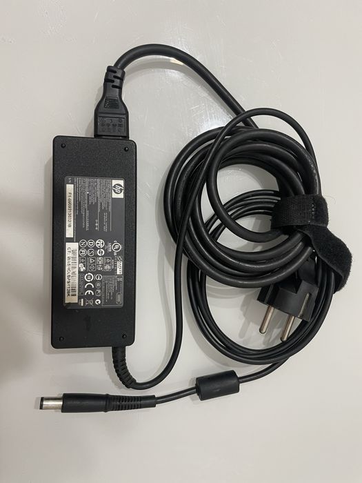 Продаю зарядное устройство для компьютера.