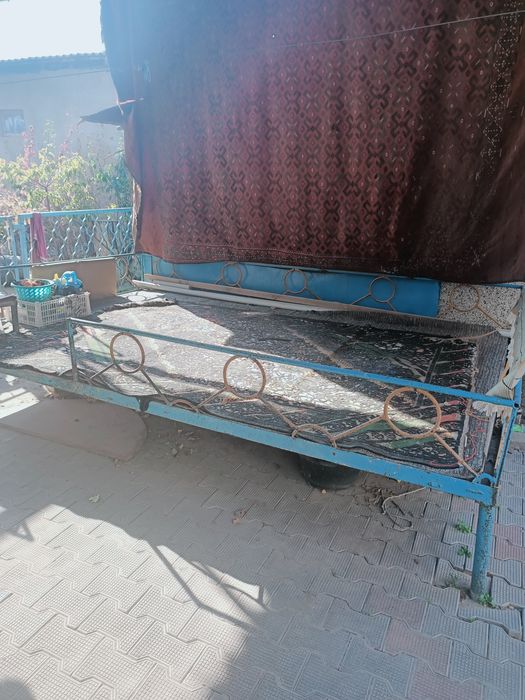 Продаю тапчан б/у