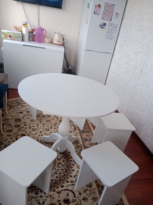 Продам складные круглые столы