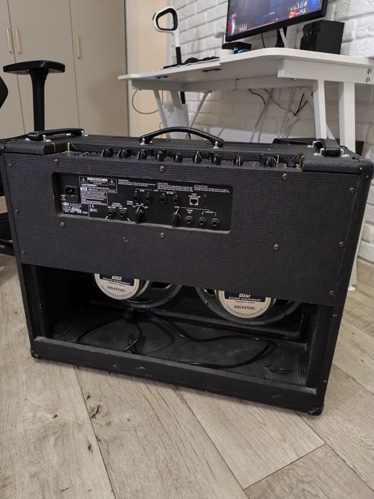 Гитарный усилитель VOX, модель AD120VT