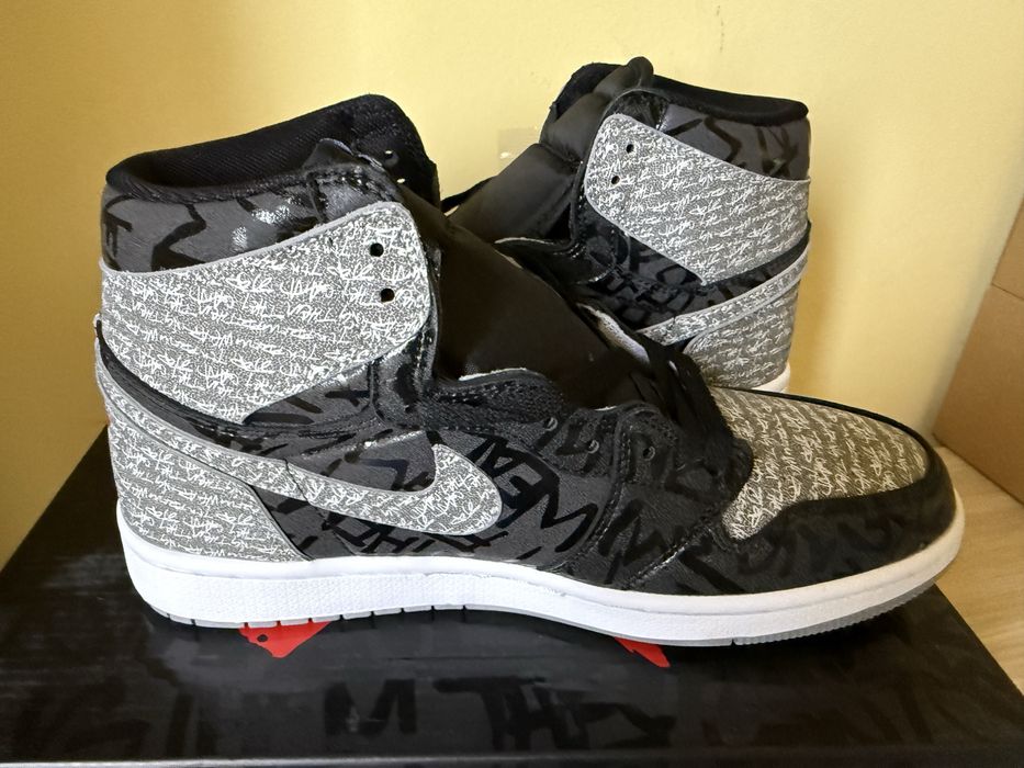 Jordan 1 Rebellionaire marimea 40