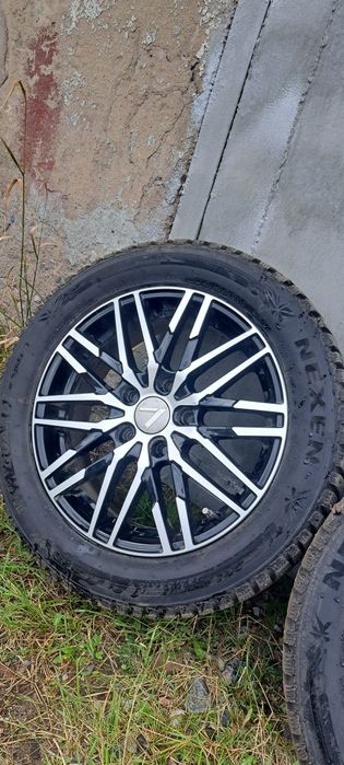 Продам комплект зимние шины с дисками