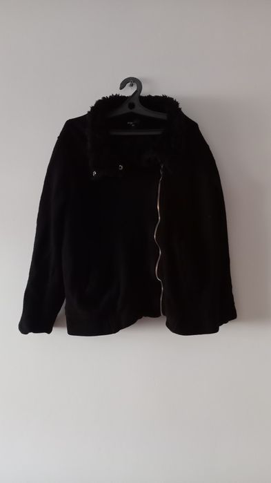 Продается куртка женская