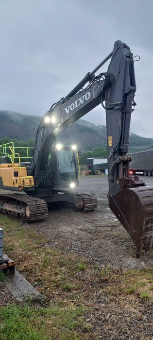 Volvo EC220 DL 2013, 8100 ore