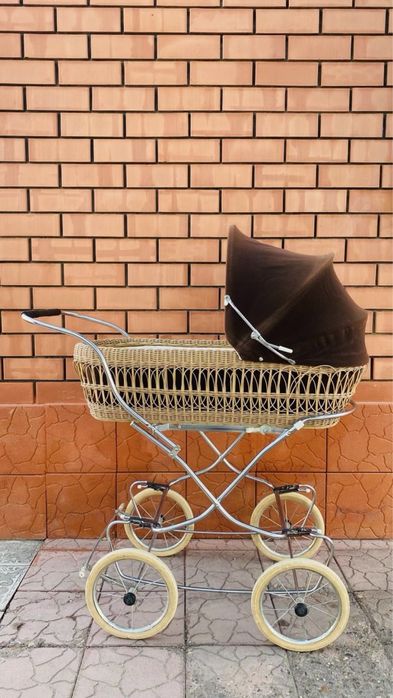 Продам детскую коляску