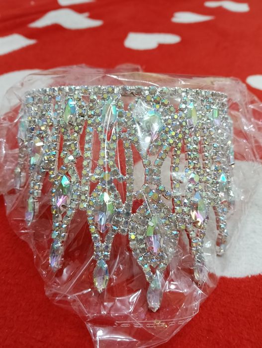 Gablonțuri, Coroniță, Colier, brățară 225 lei!