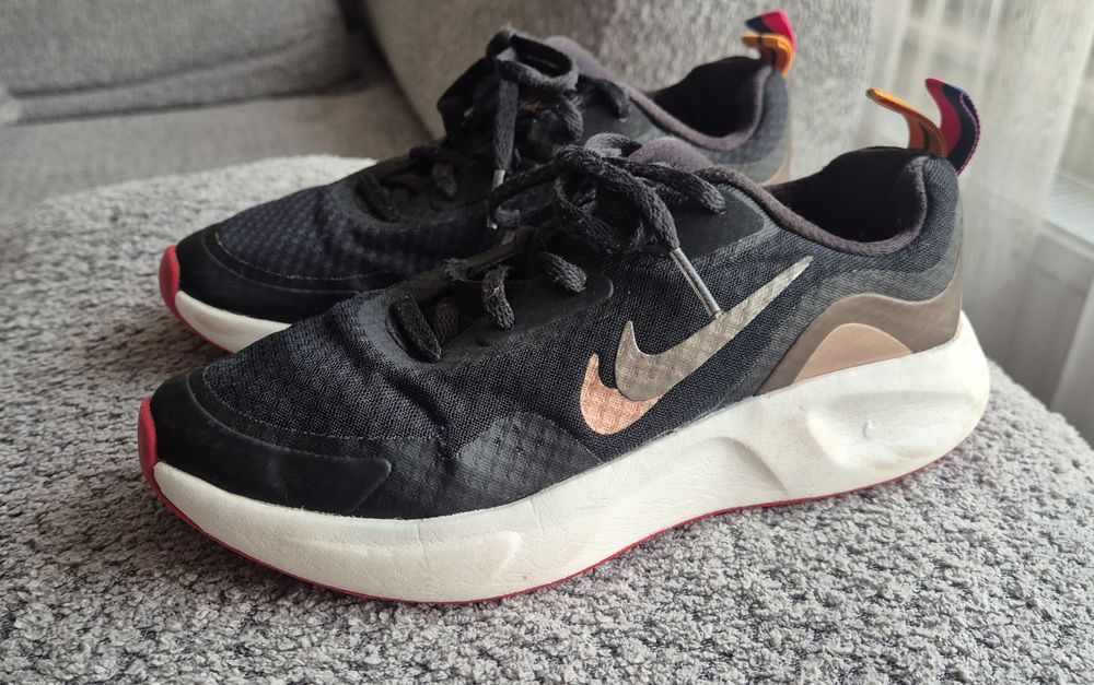 Дамски маратонки NIKE WEARALLDAY SE
