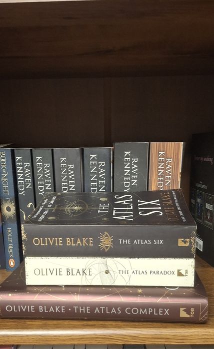 Трилогия The Atlas Six