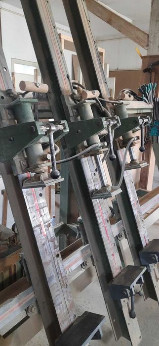 Presa hidraulica ferestre si usi lemn