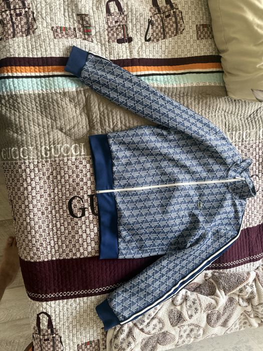 Кофта lacoste в хорошем состояние