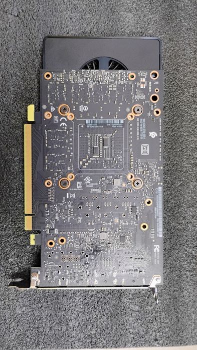 Видео карта Nvidia Quadro P2200