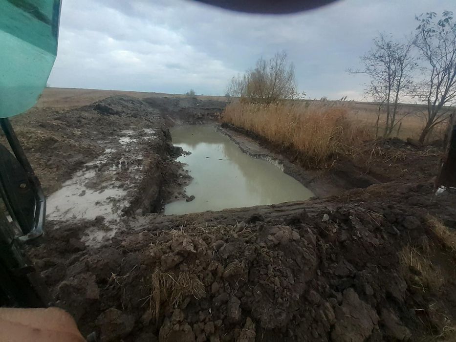 Inchirieri utilaje constructii Închiriez Excavator pe Pneuri – Prestări Servicii în Construcții și Terasamente