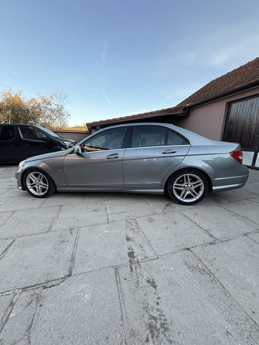 Vând Mercedes-Benz c200cdi w204 Blue Efficiency