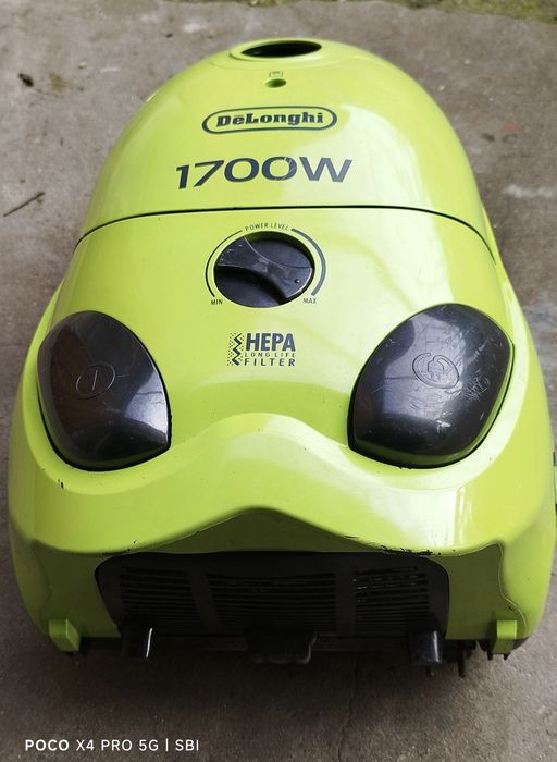 Прахосмукачка  Делонги