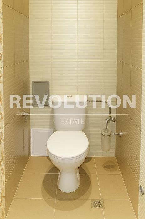 Тристаен апартамент в района на м-т Траката!