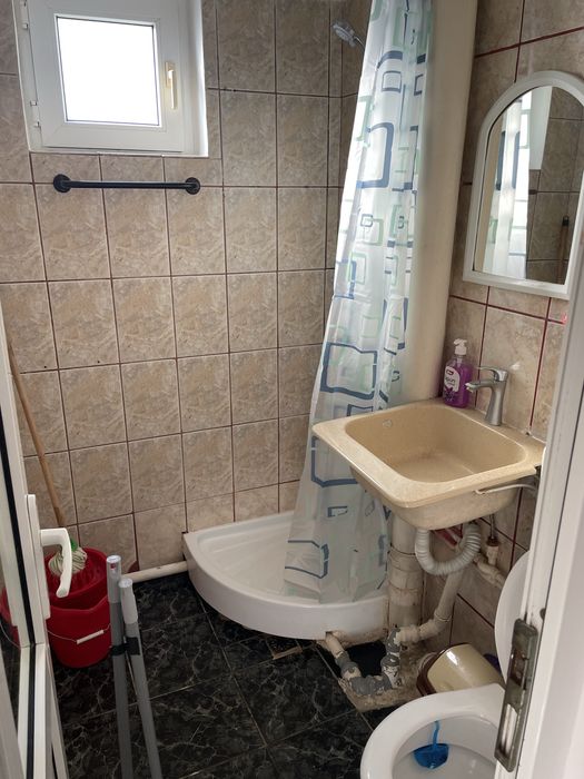 Închiriez garsoniera comfort 2 bloc g5 slobozia