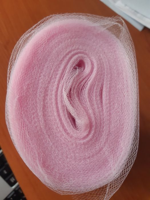 Tull roz deschis-material